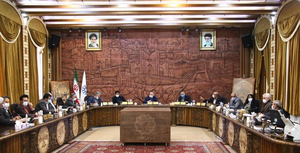 ضعف مدیریت مالی در شهرداری تبریز/ یک بام و دوهوا در کمک به اصناف