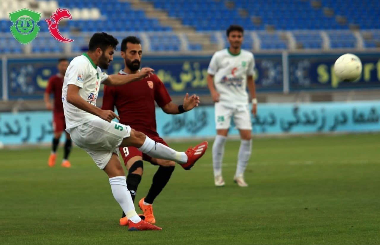 شروع تحقیرآمیز بیاتلو/ ماشین برای بی‌تجربگی باخت!