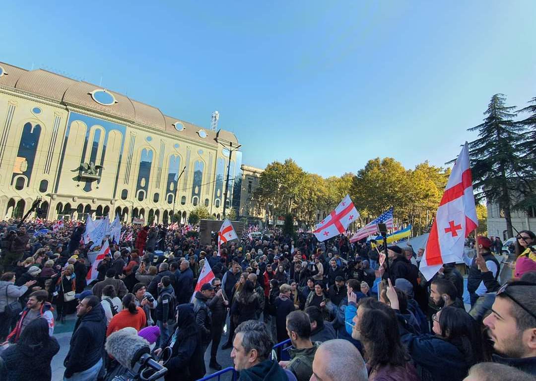 آغاز تظاهرات گسترده در گرجستان