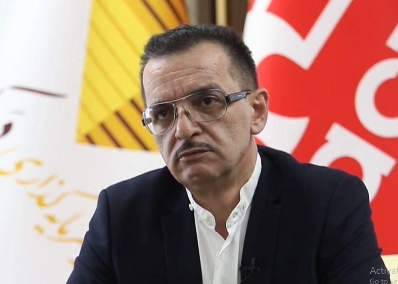 زنوزی، گرفتار حواشی خودساخته