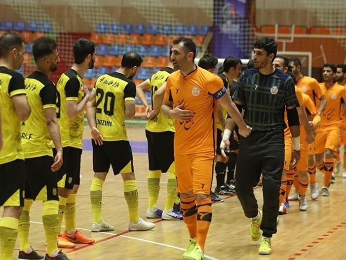 تقابل یاران فخیم و کشاورز/ پذیرایی مدافع قهرمانی از مدعی نوظهور