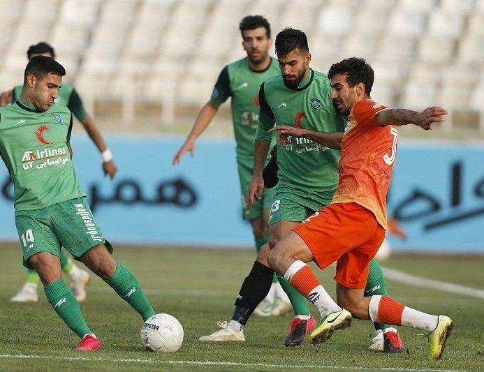 زور خودروسازان به هم نرسید/ خروج ماشینِ تبریزی‌ها از جاده باخت