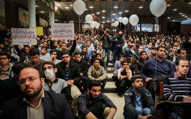 عرصه مطالبه‌گری را دانشجو فراهم می‌کند/ دلیلِ رخوت در تشکل‌های دانشجویی