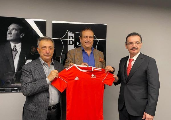 زوایای پنهان سورپرایز زنوزی/ آغوش باز تراکتـور به روی دلالی + عکس