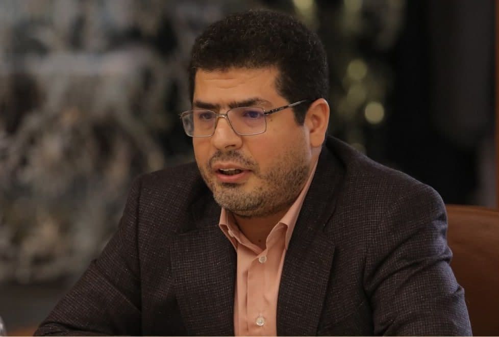 اعتراض باشگاه تراکتور به مجری شبکه سه