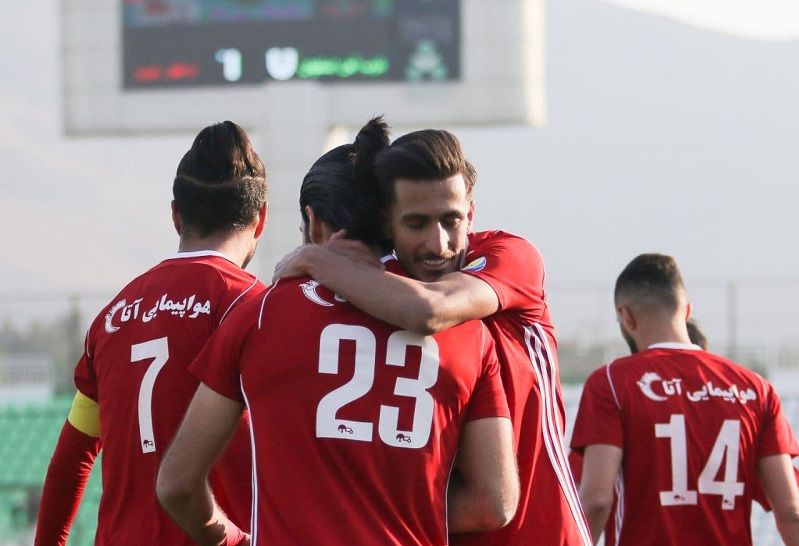 تراکتور سد آهنین را شکست/ فتح نصف جهان با آقای گل