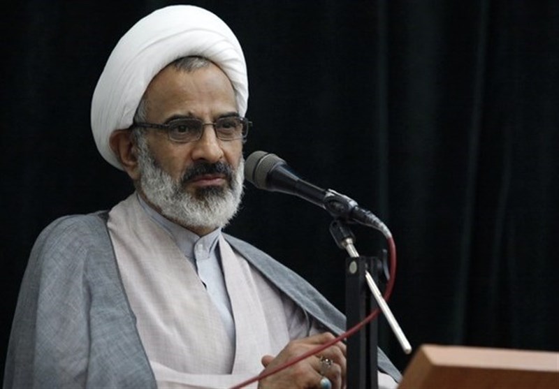 تعامل با انقلاب؛ آخرین حربه دشمنان برای نابودی آن