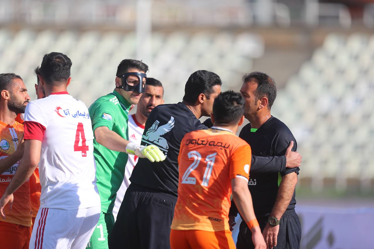 از اعتراض به داوری تا فرصت‌سوزی/ سرمربی تیم ملی هم آمد + عکس