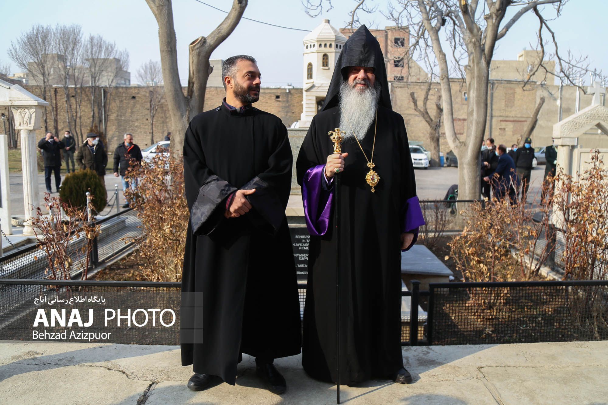 غبارروبی گلزار شهدای ارامنه در تبریز‎