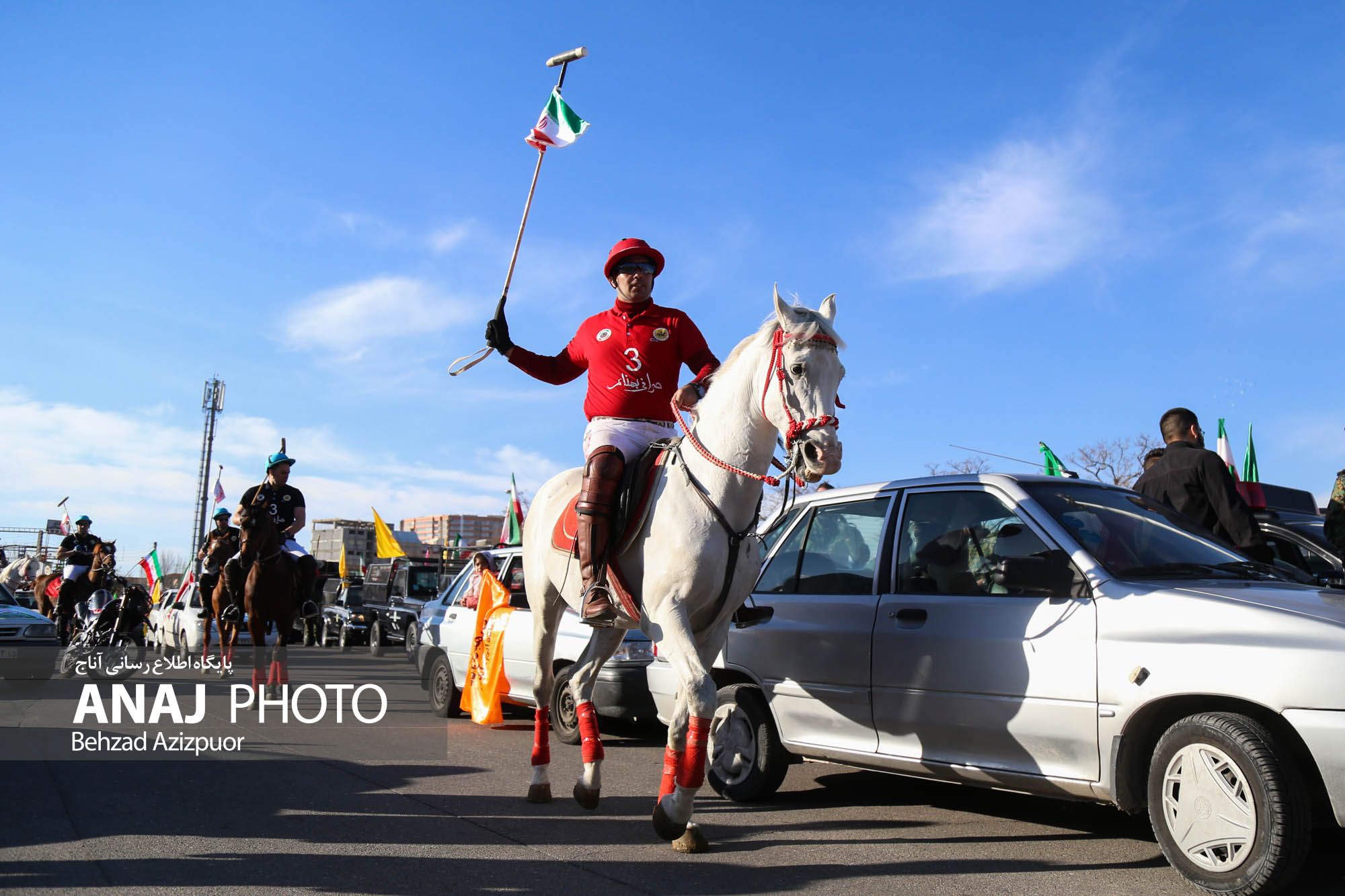 پاسداری متفاوت از انقلاب