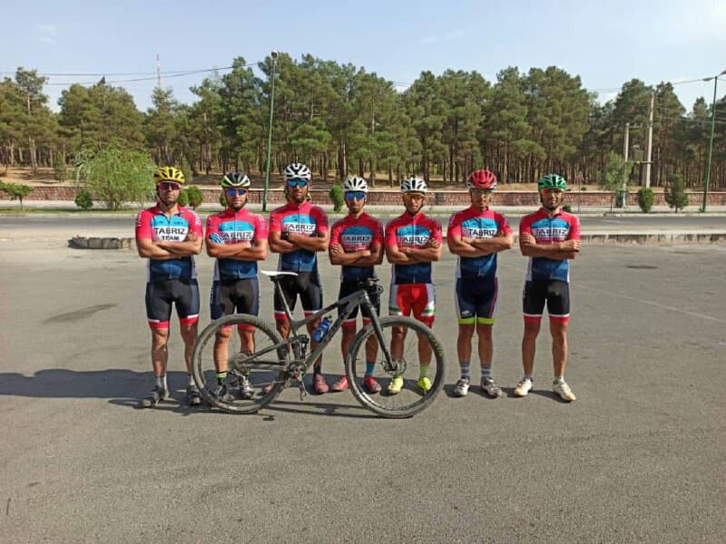 دبل قهرمانی دانشگاه آزاد تبریز در لیگ‌های دوچرخه‌سواری