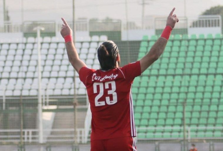 مهارنشدنی مثل عباس‌زاده: ۷ گل از ۹ شوت در چارچوب!