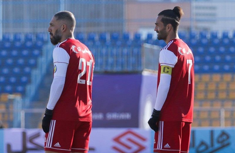 خطیبی: تراکتور خانه شجاعی و دژاگه است/ آن‌ها از جمع ما جدا نمی‌شوند