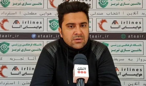 اخباری: روی اشتباهات خودمان گل خوردیم/ از عملکرد بازیکنان جدید راضی نیستم