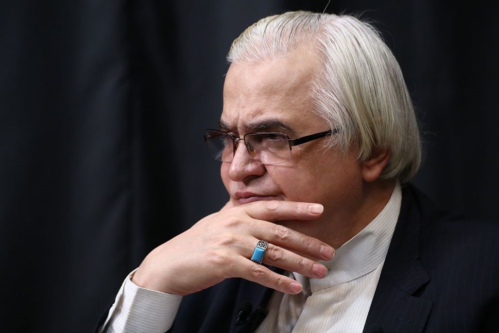 گوینده سخنان توهین‌آمیز درباره فضولی باید عذرخواهی کند/ فضولی و صائب هم‌عصر نبوده‌اند