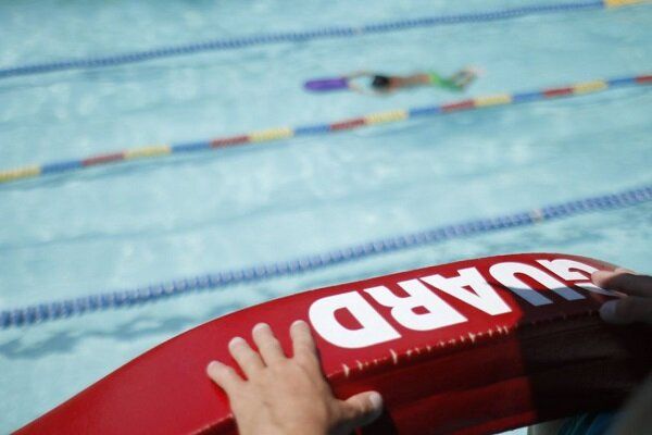 ناجیانی که در امواج بی‌تدبیری غرق شدند