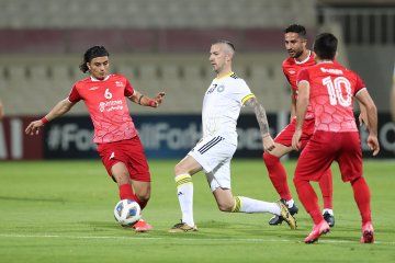 تراکتوری‌ها مقابل پاختاکور با تساوی به رختکن رفتند