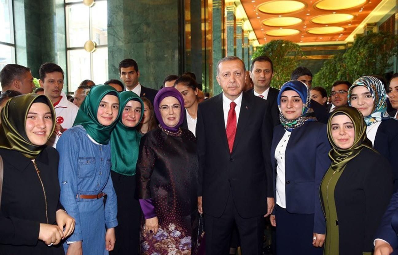گزارش| علل دور شدن زنان و جوانان ترکیه از حزب اردوغان