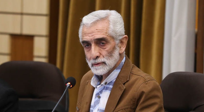 دریافت چند قطعه زمین به نام هدیه!/ آقایان این کار اسمش عدالت است؟