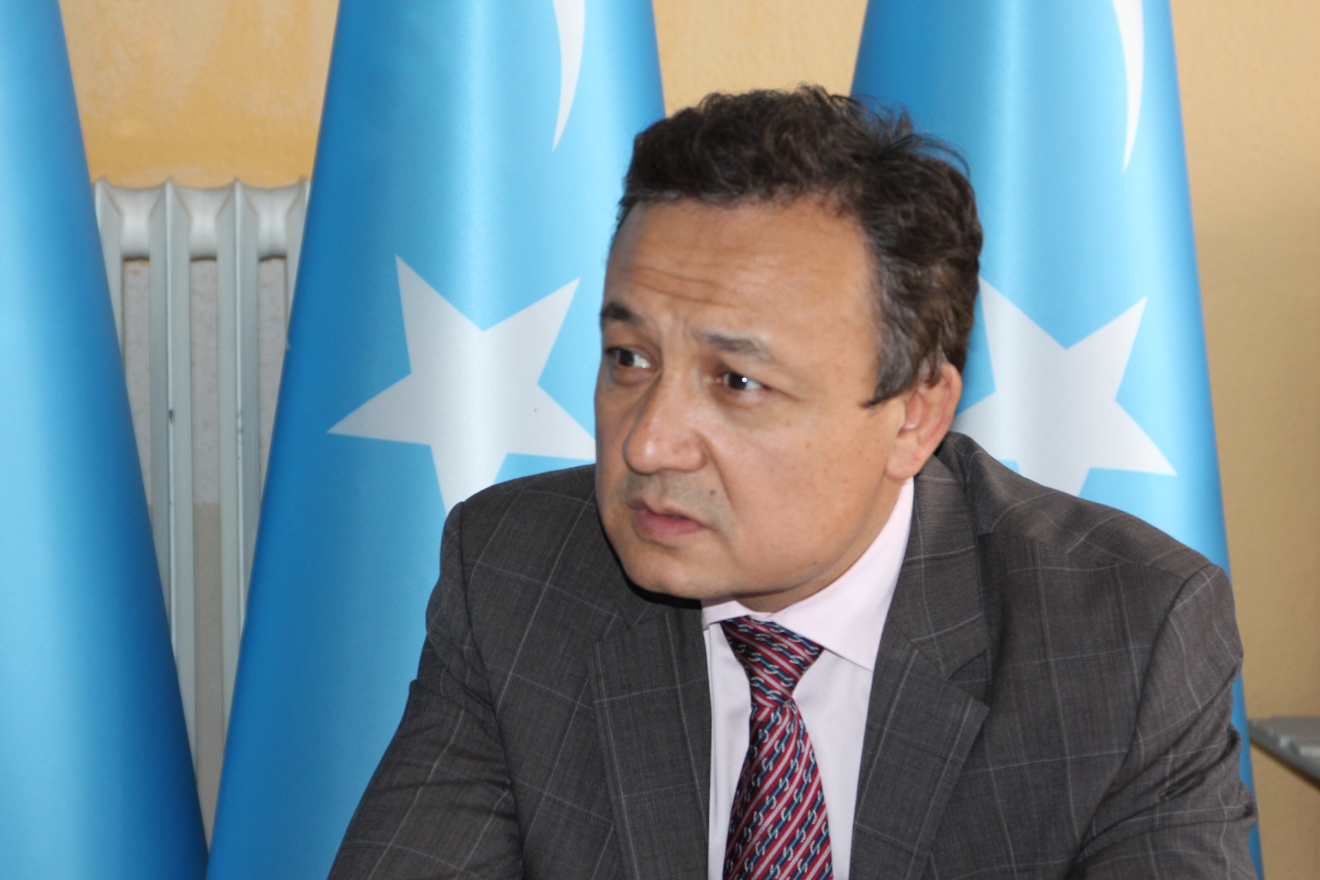 دیپورت رهبر اویغور از آنکارا به خاطر فشار چین + فیلم