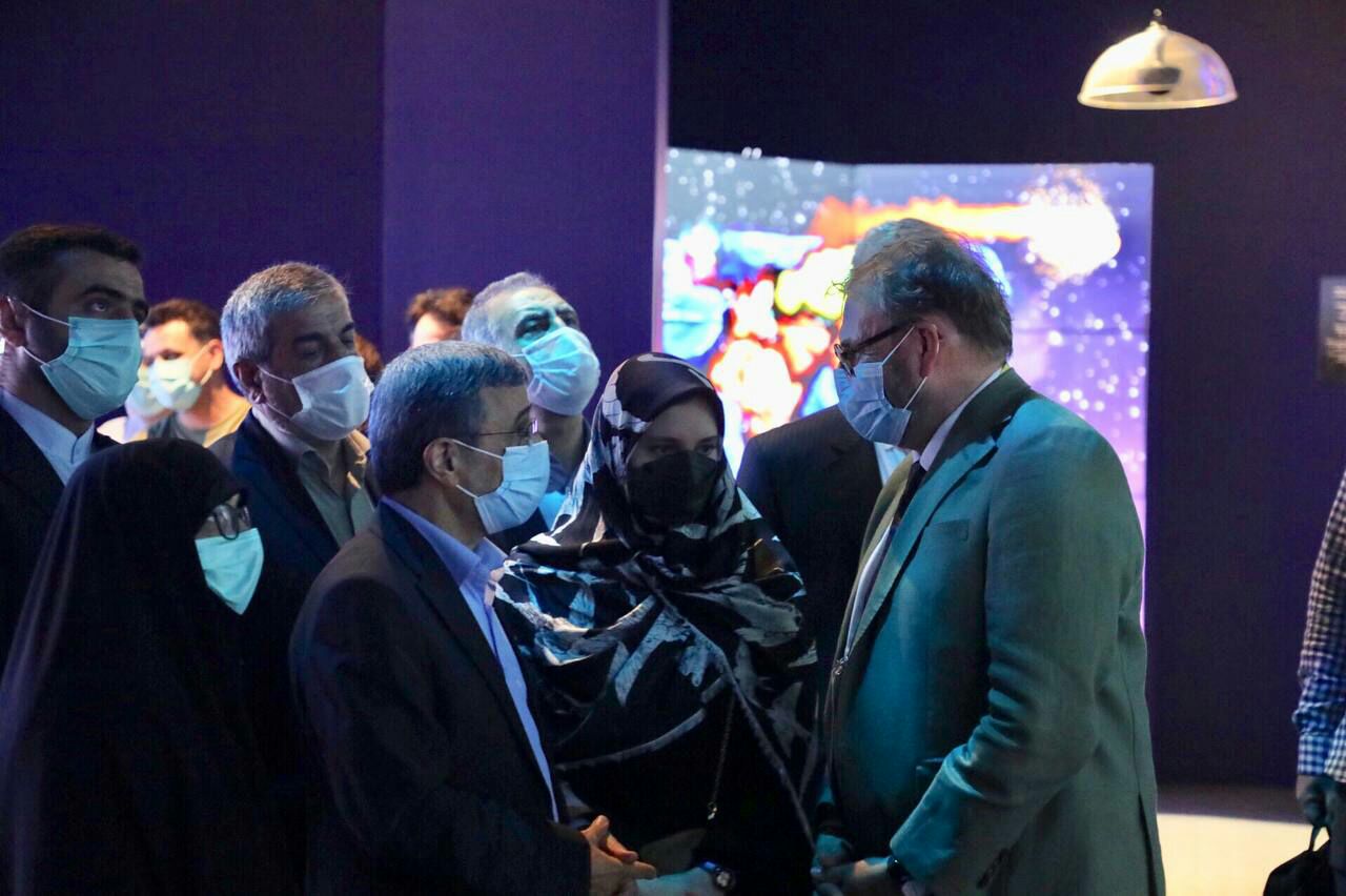 دوبی گردی بیگی با احمدی نژاد