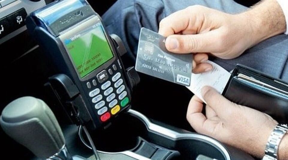 تاکسی‌های تبریز به کارتخوان سیار مجهز می‌شود