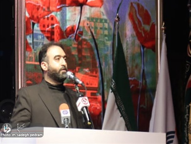 مطالبه حاج قاسم برای به تصویر کشیدن رشادت های مدافعان حرم به زبان امروز