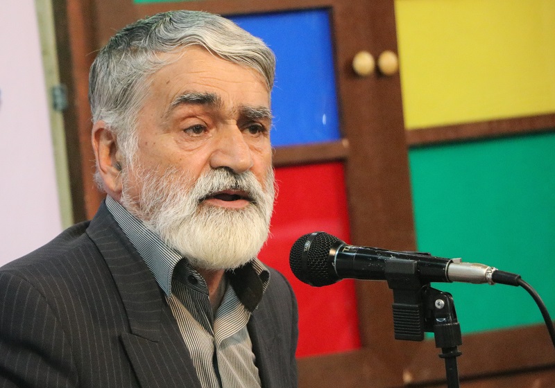 حاج بیوک آسایش از خالص ترین نیروهای انقلاب بود/ مداحان جوان تبریزی ادامه دهنده راه صادقانه آسایش باشند