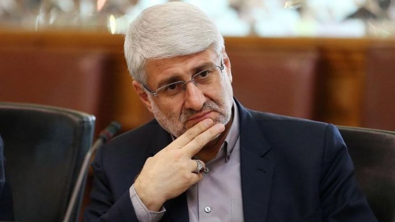 در دانشگاه دخالت نکنید!