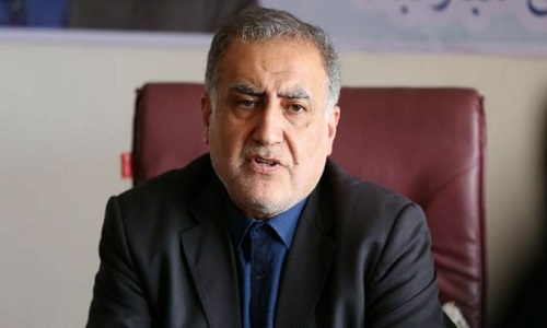 به یک عمل جراحی جدی در اقتصاد کشور نیاز داریم/ دولت سهام شرکت‌های خودروسازی را به مردم واگذار کند