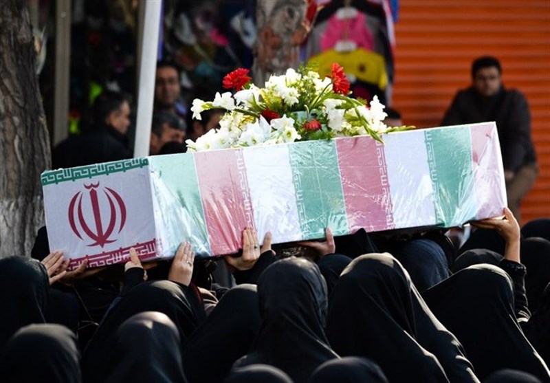 پیکر مادر شهیدان آذری در مراغه تشییع شد