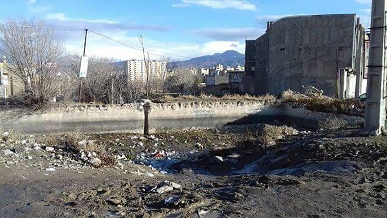 شهرک ۳۶ ساله شهید مدنی تبریز همچنان در حسرت آب آشامیدنی