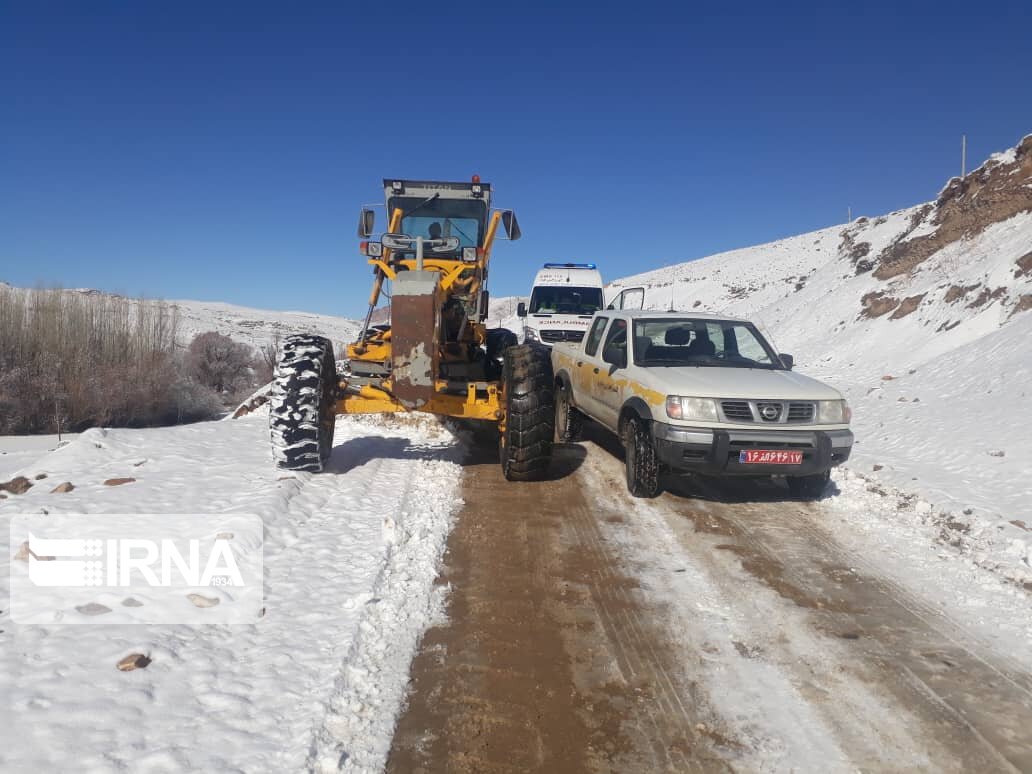 برف روبی ۹۵۰ کیلومتر- باند از راه‌های آذربایجان‌شرقی