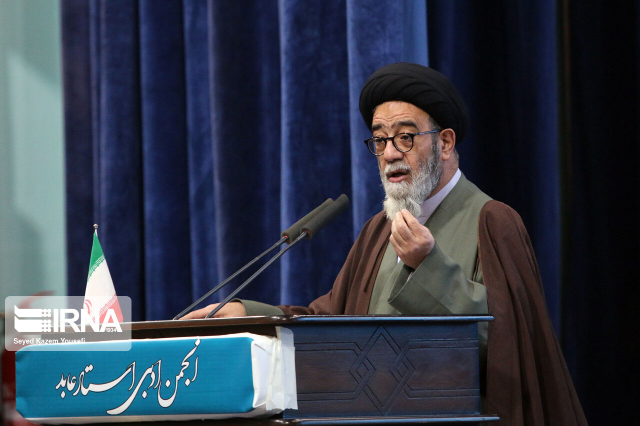 عنوان خاقانی شعر آیینی برازنده استاد عابد است