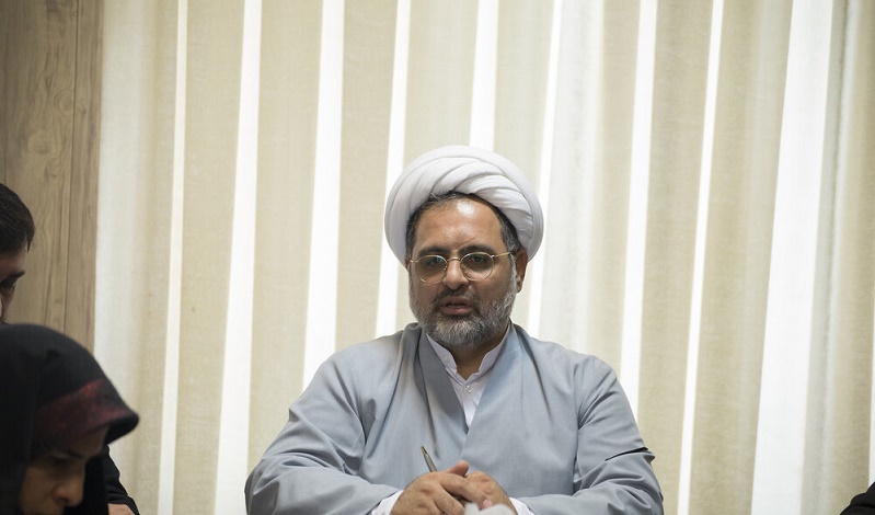 برخی به دنبال بی ارزش کردن مقام مادری هستند/ ارزش‌ها تبدیل به ضد ارزش شده‌اند