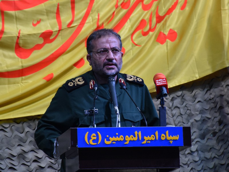 انقلاب اسلامی مسیر تمدن را در دنیا تغییر داد / به برکت خون شهدا نظام سلطه در حال فروپاشی است