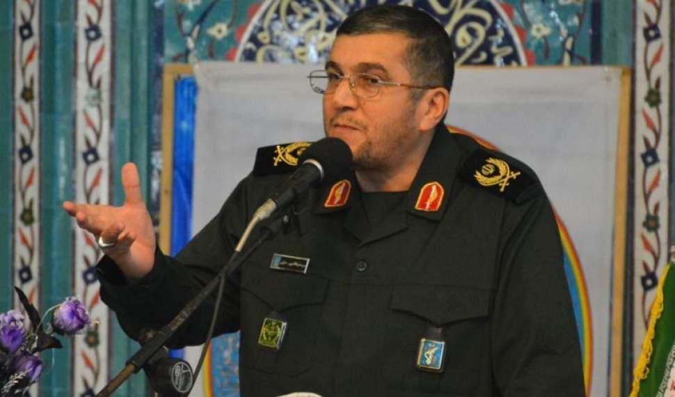 خانه‌دار شدن بیش از 10 هزار مددجو به همت بسیج/برای رفع مشکلات از مکتب حاج قاسم الگو بگیریم