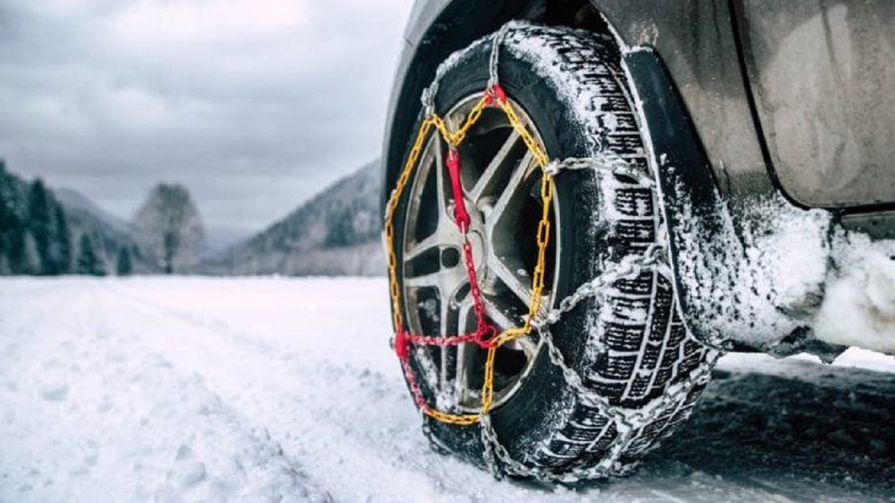 زنجیر چرخ، لازمه تردد در راههای کوهستانی آذربایجان شرقی