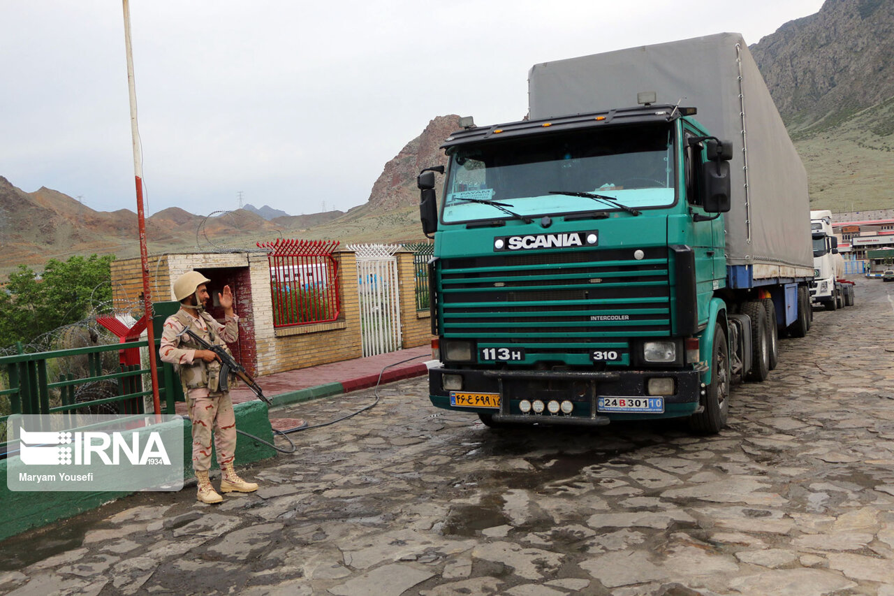 افزایش 20 درصدی تردد کامیون‌ها از پایانه مرزی جلفا