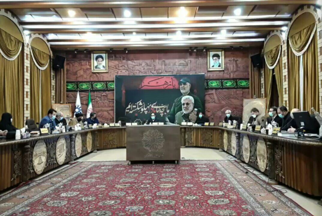 آلودگی هوای تبریز وضعیتی غیرعادی است/ صد و پنجاه میلیون،هزینه تزئینِ اتاق یک مدیر!