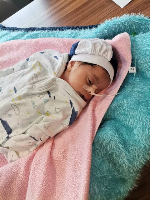 نوزاد یک ماهه مراغه ای بدون لباس در کیسه پلاستیکی!