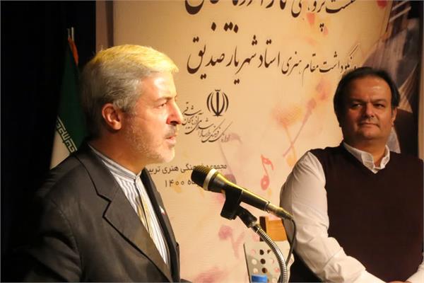 آیین تجلیل از مقام هنری استاد شهریار صدیق در تبریز برگزار شد