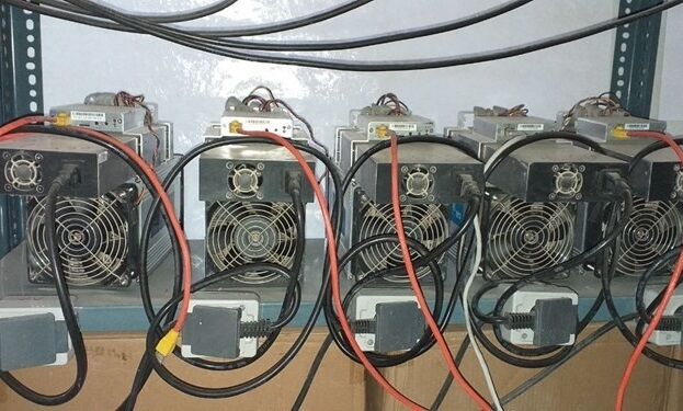 ۸۱ دستگاه ماینر غیرمجاز در بستان‌آباد کشف شد