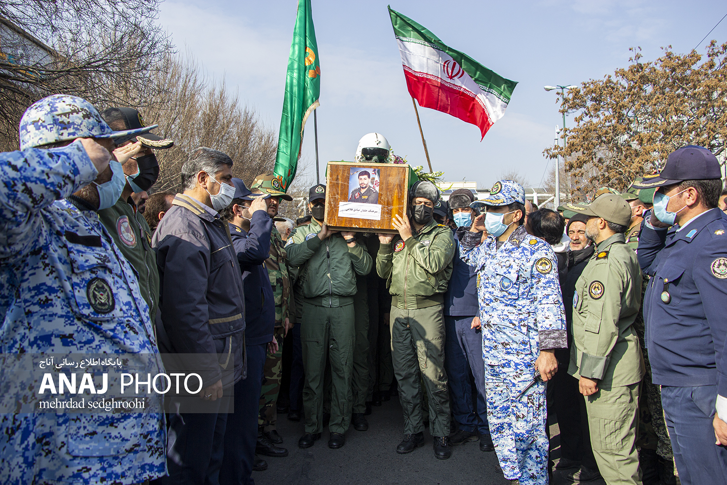 تشییع پیکر شهیدان سانحه هوایی در تبریز