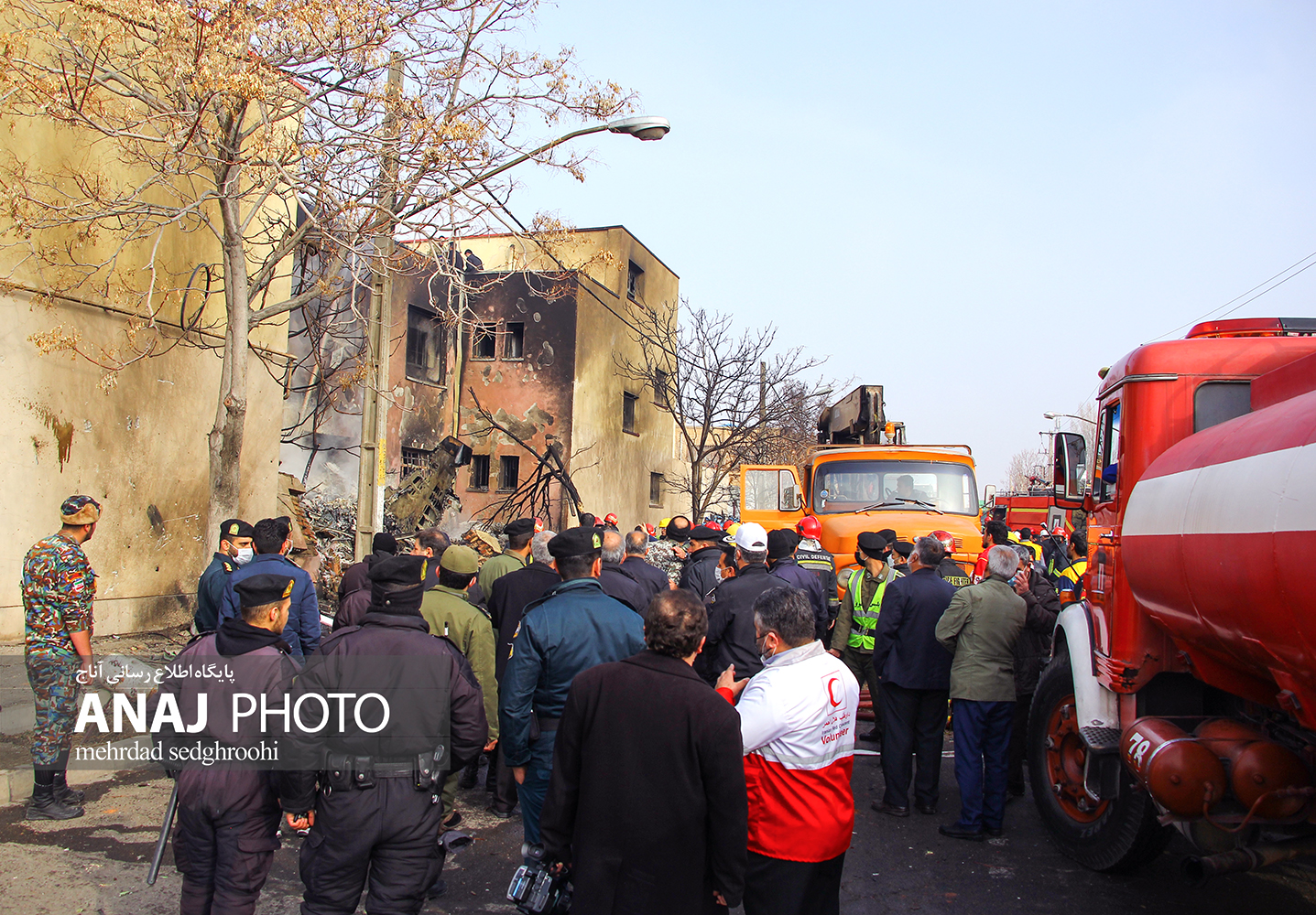 گزارش تصویری از سقوط هواپیمای جنگنده در تبریز