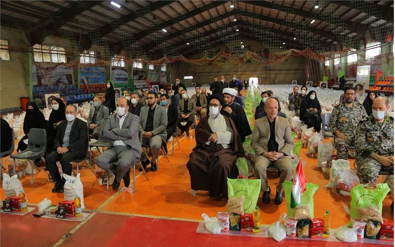 دولت به تنهایی نمی توانست از عهده آسیب های کرونا بربیاید/ حضور مردم و کمیته امداد در صحنه کارساز بود