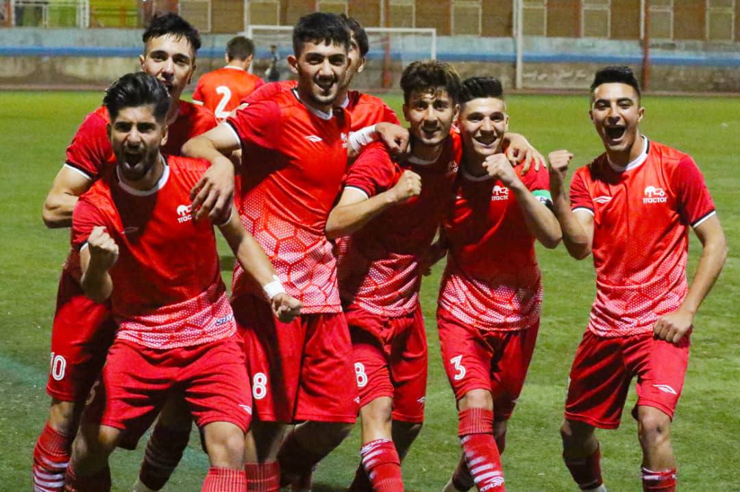 جوانان تراکتور فینالیست شدند/ چشمک جام به شاگردان احمدزاده!