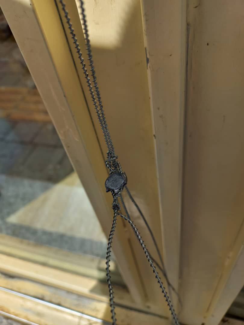 پلمپ یک واحد صنفی به علت گرانفروشی در بستان آباد   