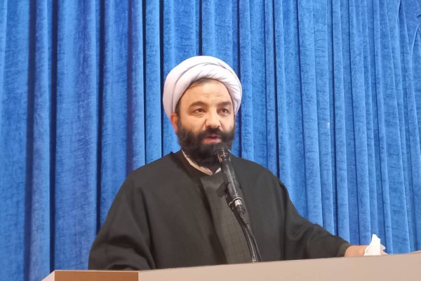 دولت با حذف ارز ترجیحی به دنبال عدالت در توزیع یارانه ها و قطع وابستگی در برخی کالاهای اساسی به خارج از کشور است/ مسئولان‌ برخورد جدی با محتکرین داشته باشند