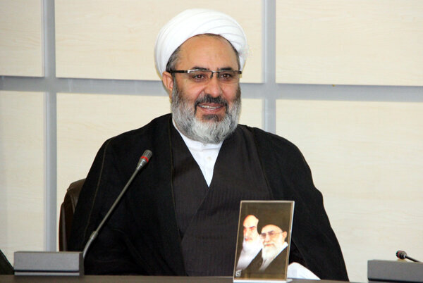 دشمن در صدد تخریب اقتدار مردم است